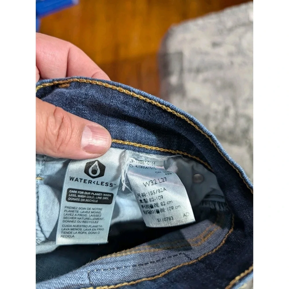 Levi's Boyfriend Fit Jeans Women's Size 32 Dark Wash